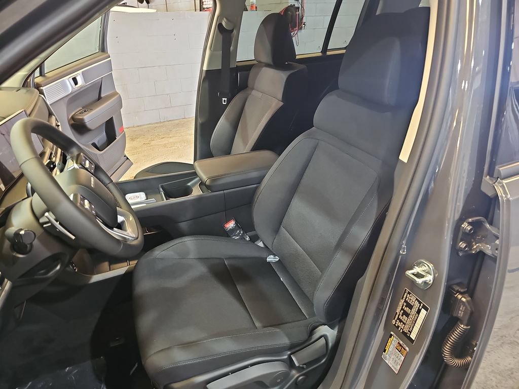 New 2026 Hyundai Santa Fe SE AWD/4WD image 16