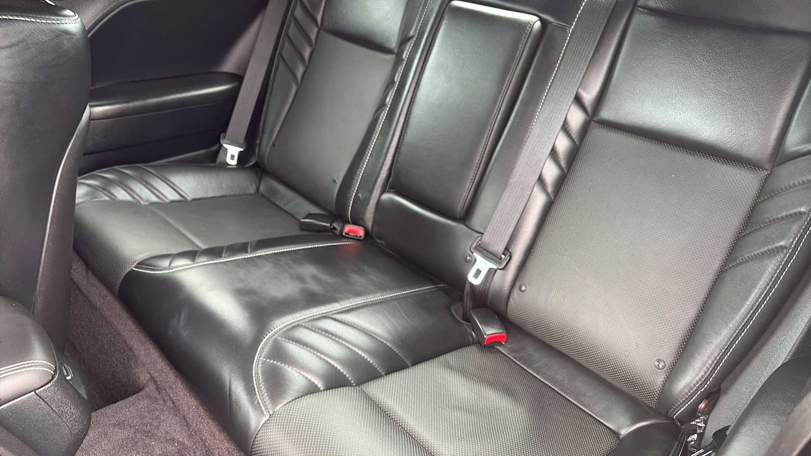 Used 2018 Dodge Challenger SRT Hellcat RWD image 25