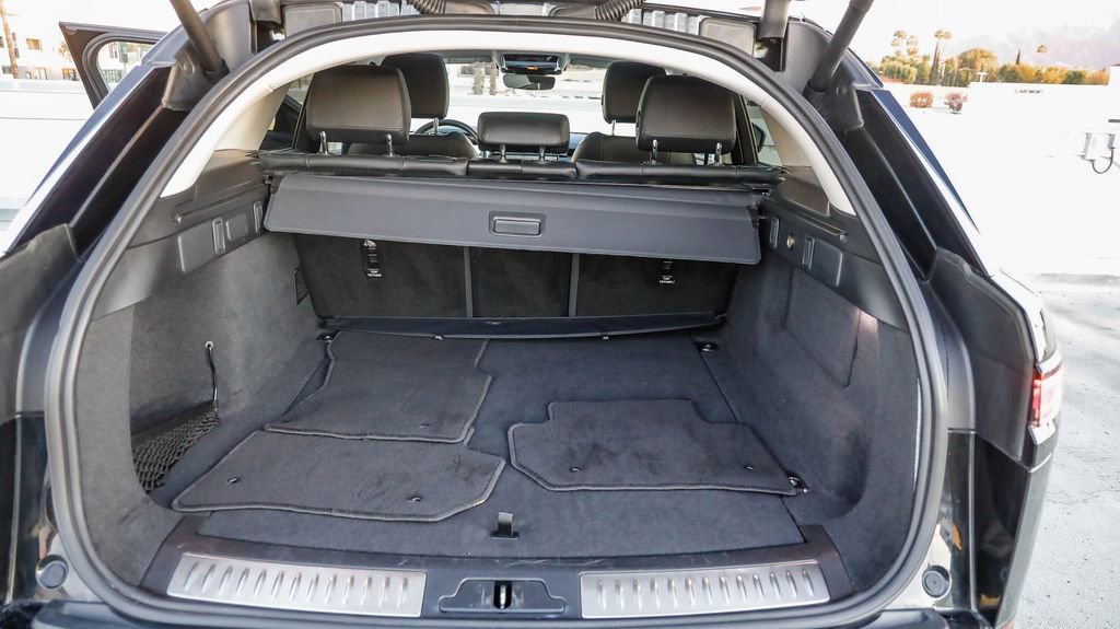 Used 2024 Land Rover Range Rover Velar S image 30