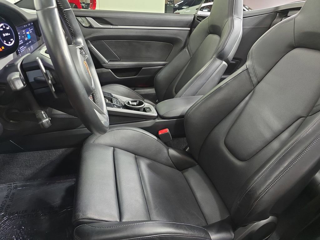 Used 2020 Porsche 911 Carrera S image 5