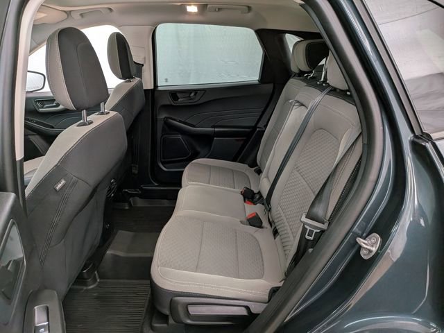 Certified 2022 Ford Escape SE w/ SE Sport Appearance Package image 16