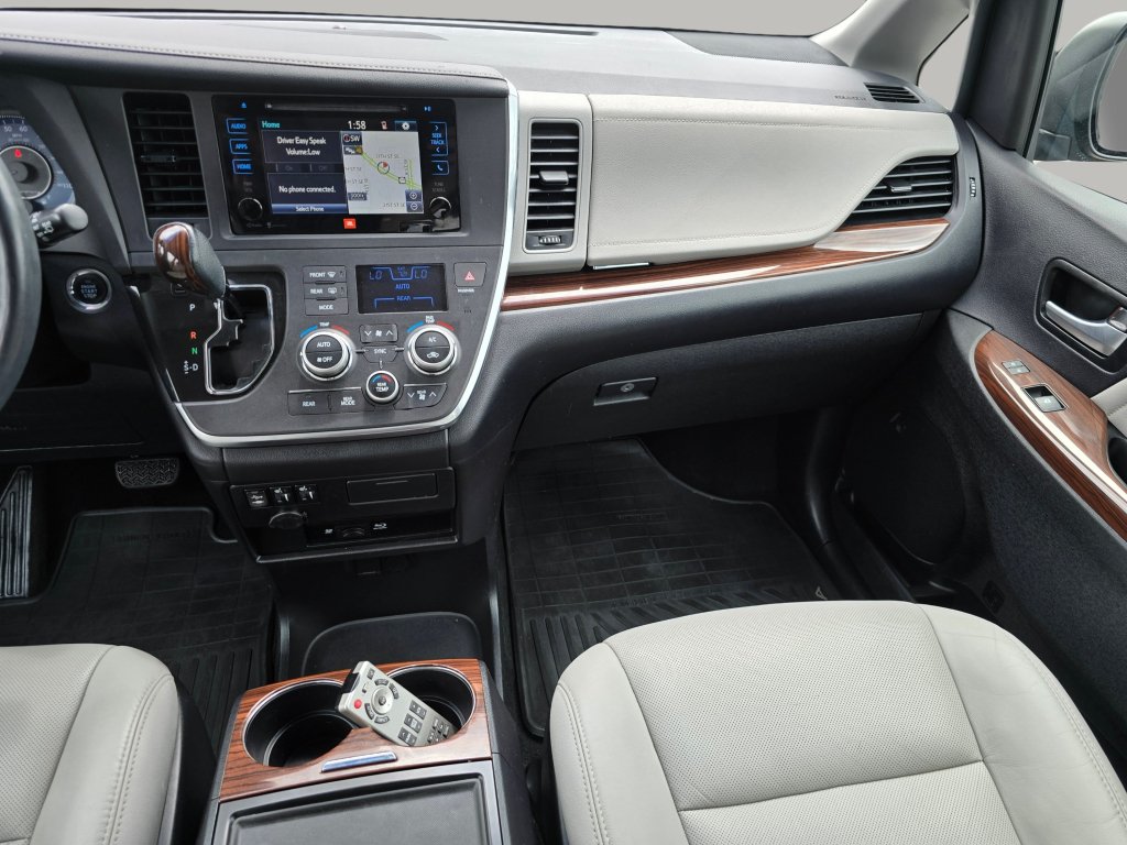 Used 2015 Toyota Sienna Limited Premium AWD/4WD image 4