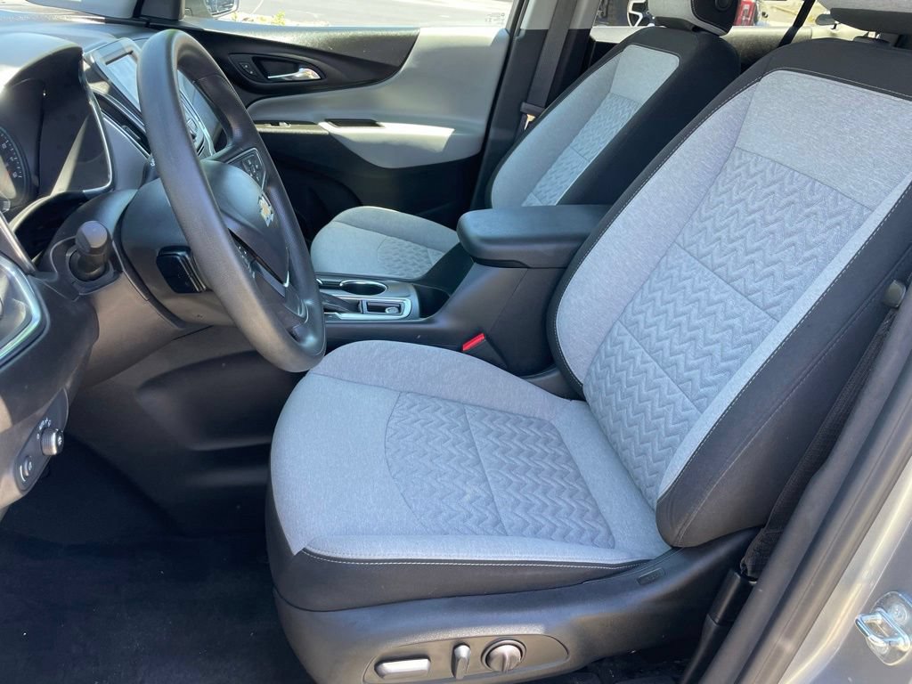 Used 2024 Chevrolet Equinox LS w/ LS Convenience Package AWD/4WD image 6