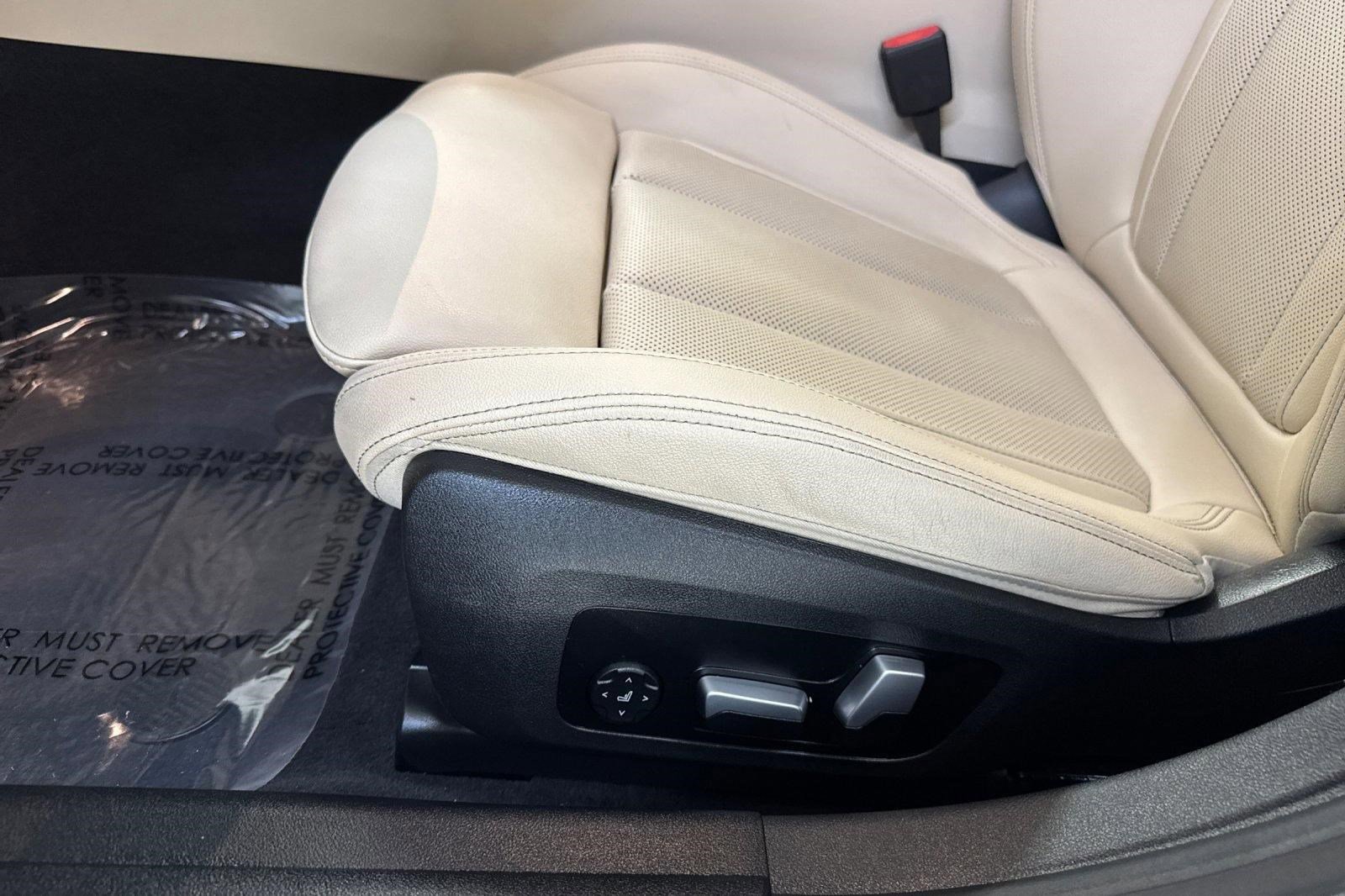 Used 2023 BMW i4 eDrive40 w/ M Sport Package RWD image 14