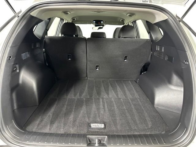 Certified 2025 Hyundai Tucson SE image 26