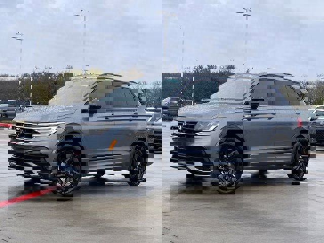 Used 2023 Volkswagen Tiguan SE R-Line