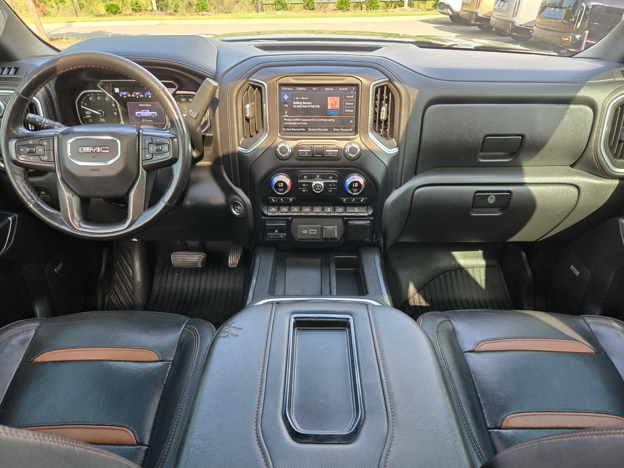 Used 2020 GMC Sierra 1500 AT4 w/ AT4 Premium Package AWD/4WD image 10