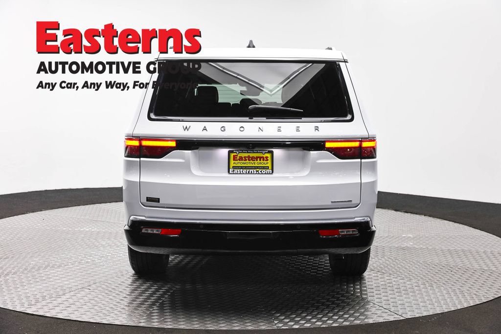 Used 2024 Jeep Wagoneer L Series II RWD image 6