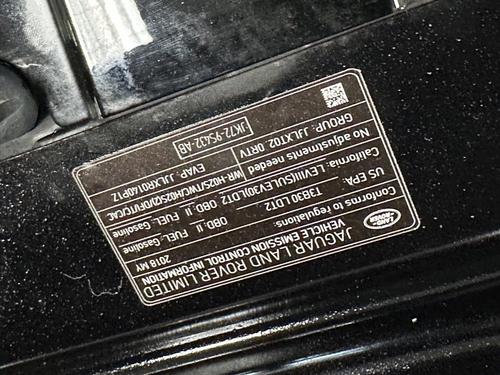 Used 2018 Land Rover Discovery Sport HSE image 36