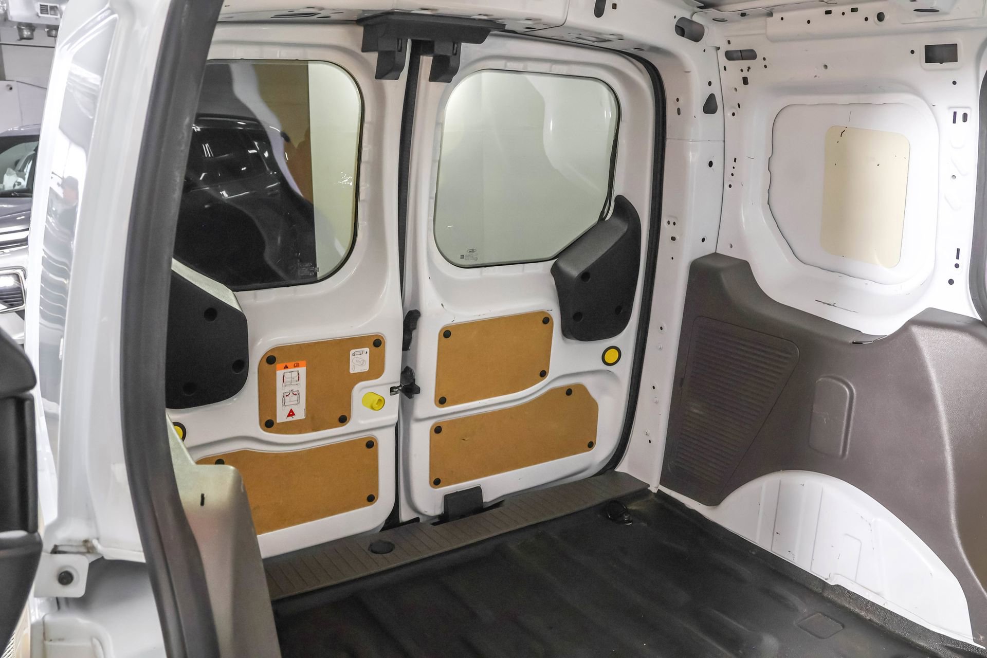 Used 2022 Ford Transit Connect XLT image 39