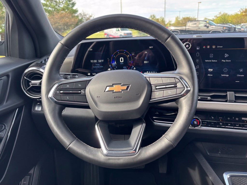 Used 2025 Chevrolet Equinox LT w/ Convenience Package II FWD image 24