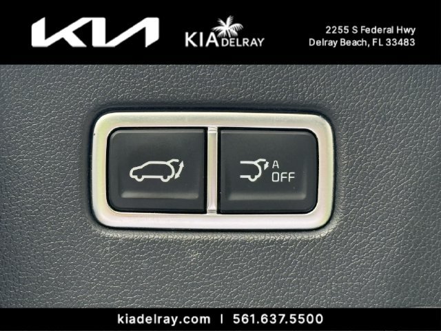 Certified 2024 Kia Sorento SX FWD image 9