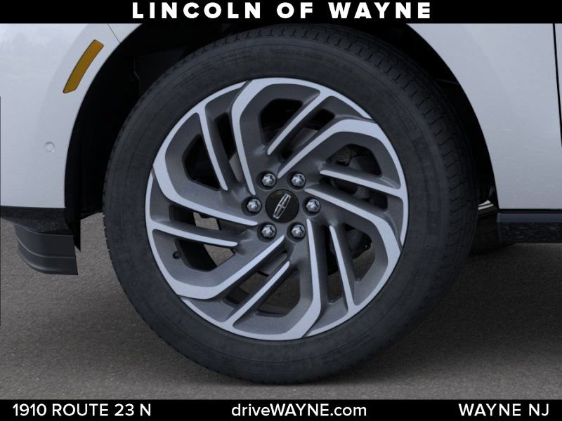 New 2026 Lincoln Navigator Reserve AWD/4WD image 20