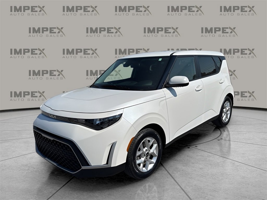 Used 2024 Kia Soul LX w/ Option Group 015