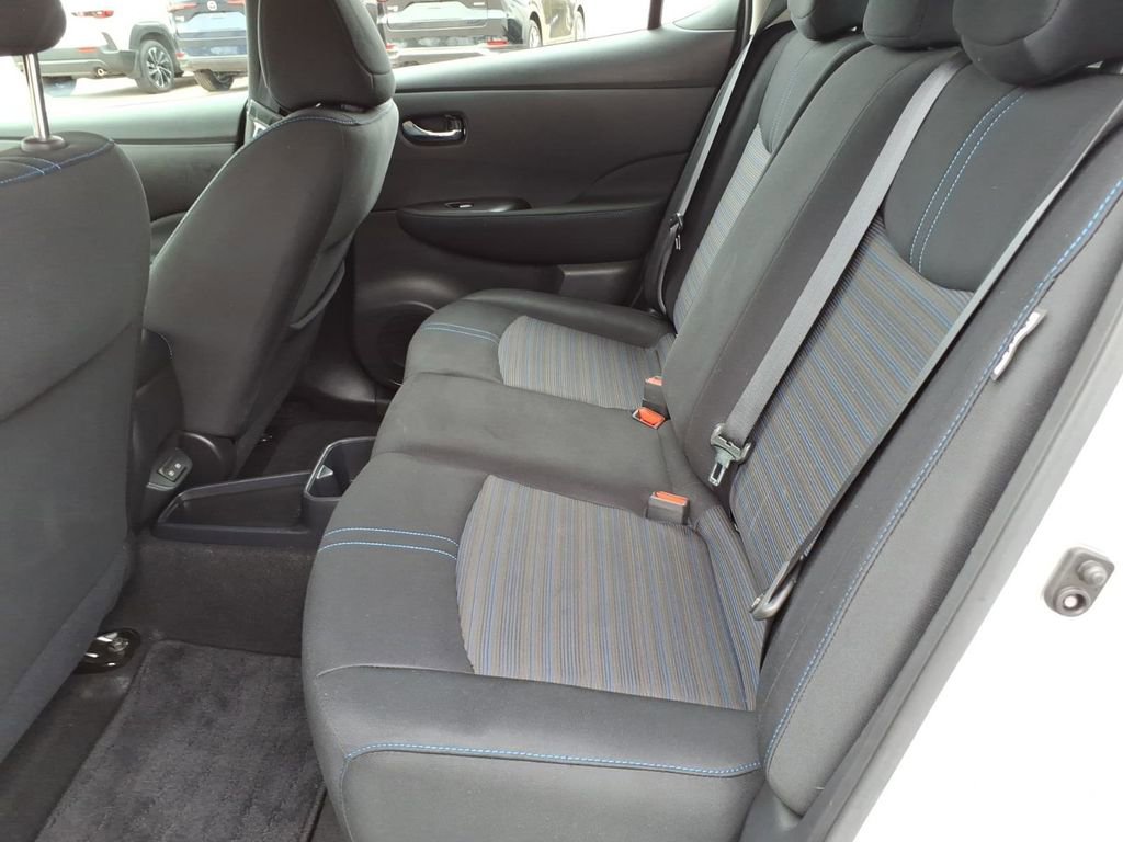 Used 2022 Nissan Leaf S FWD image 13