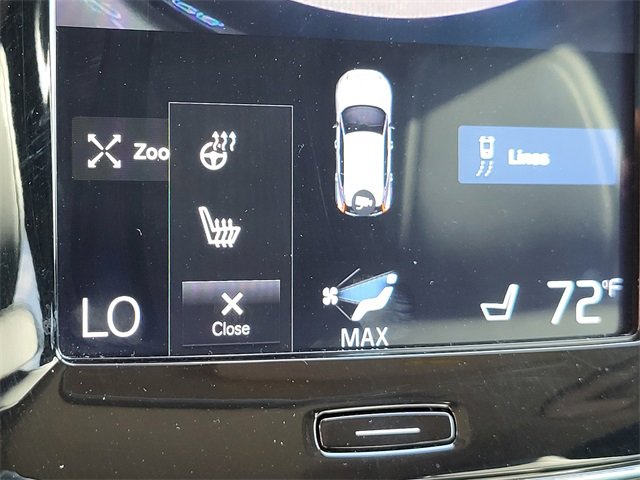 Used 2019 Volvo XC40 T5 Momentum image 28