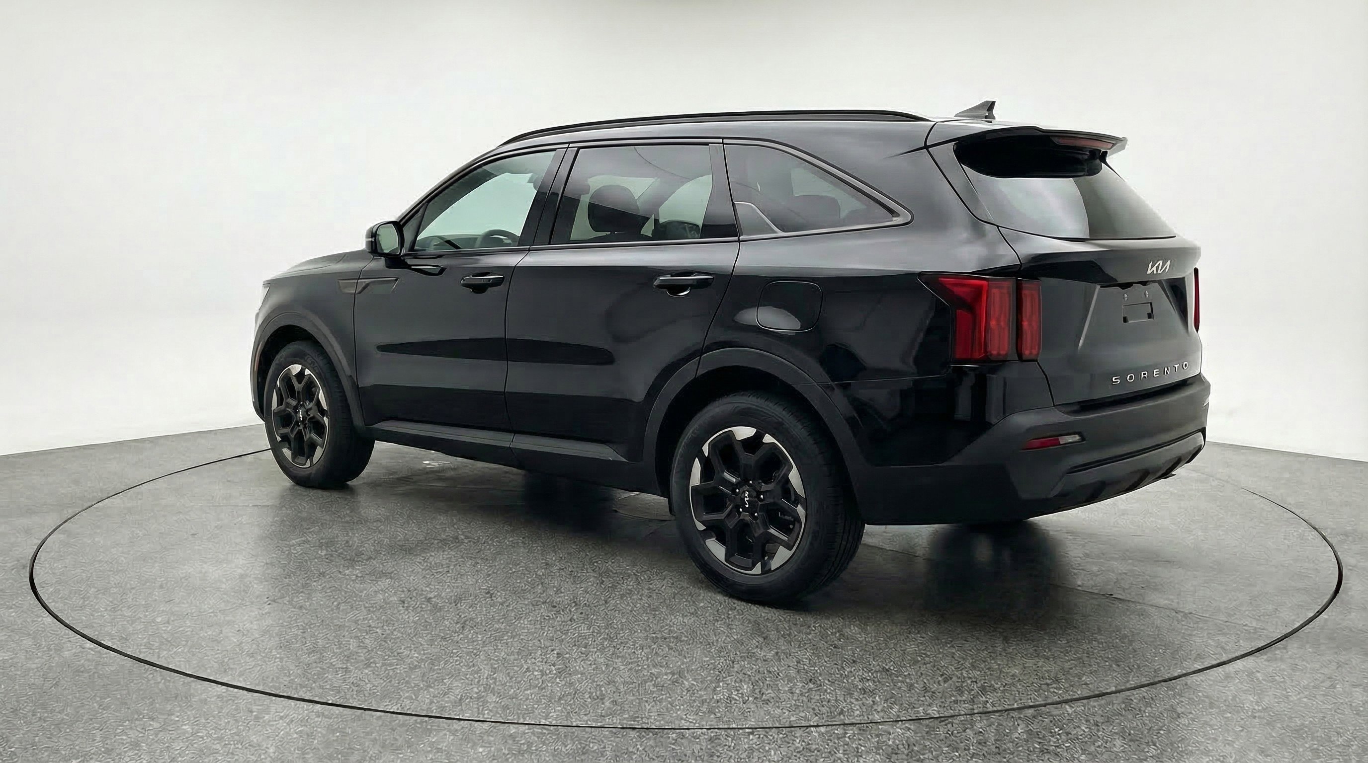 Used 2024 Kia Sorento S image 6