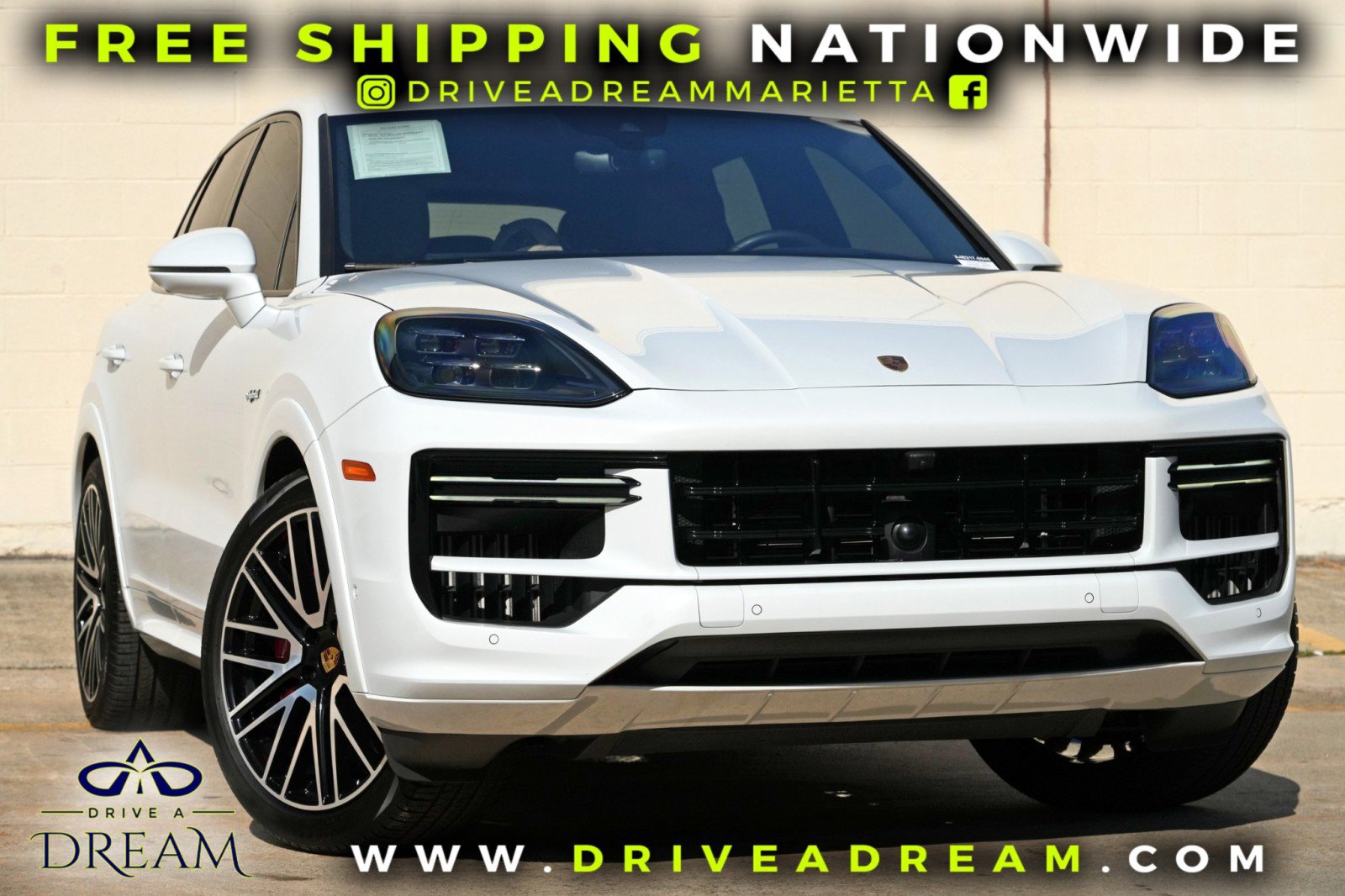 Used 2024 Porsche Cayenne Turbo AWD/4WD image 2