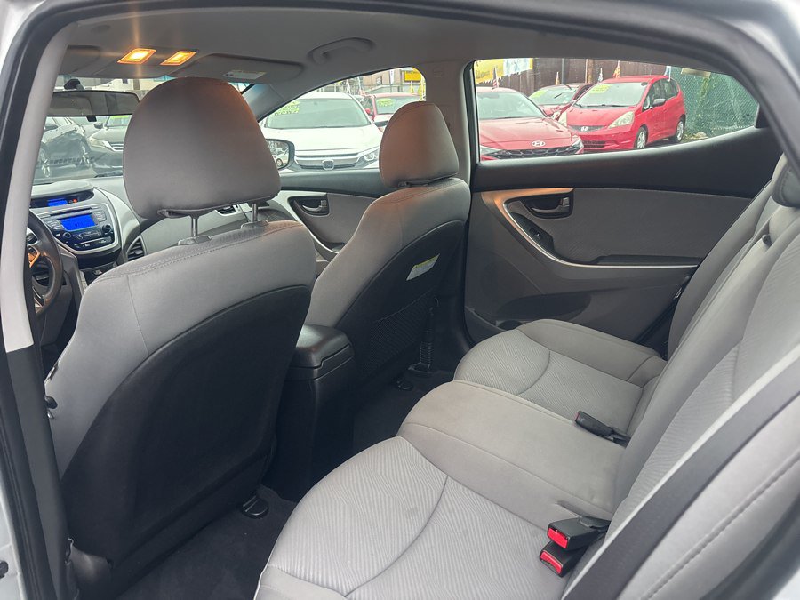 Used 2013 Hyundai Elantra GLS w/ Preferred Pkg FWD image 29