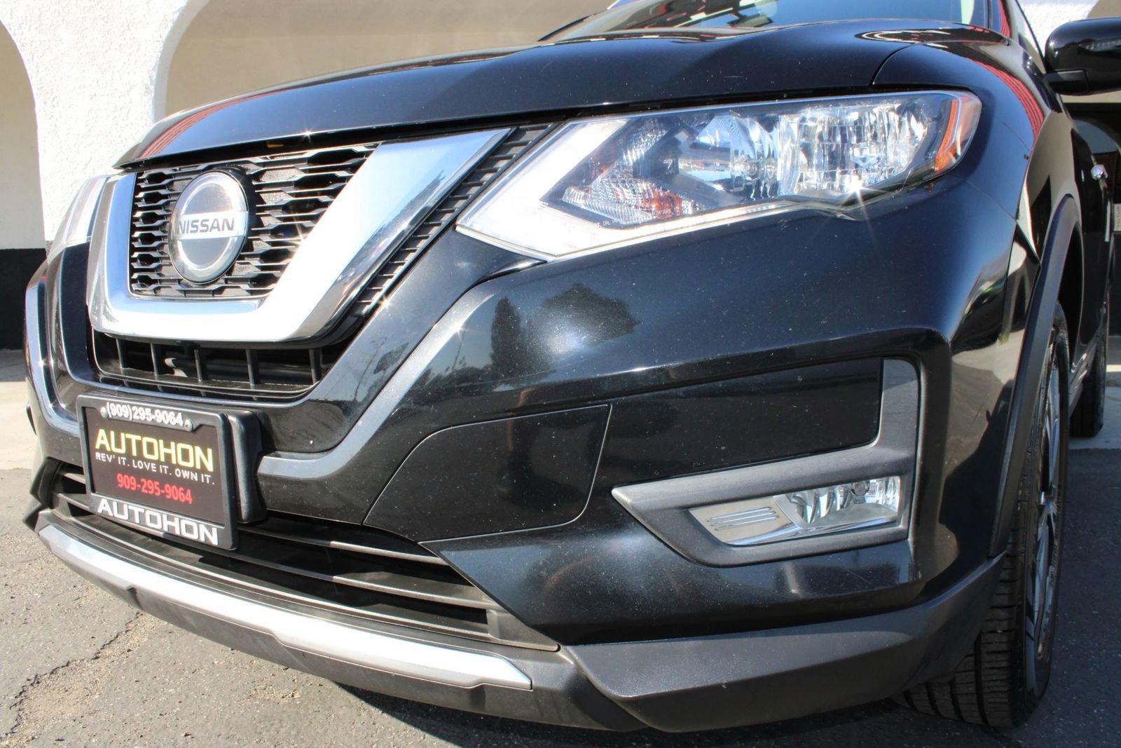 Used 2018 Nissan Rogue SL image 4