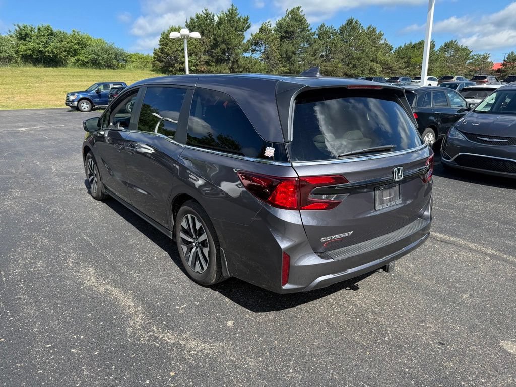 Used 2026 Honda Odyssey EX-L image 2
