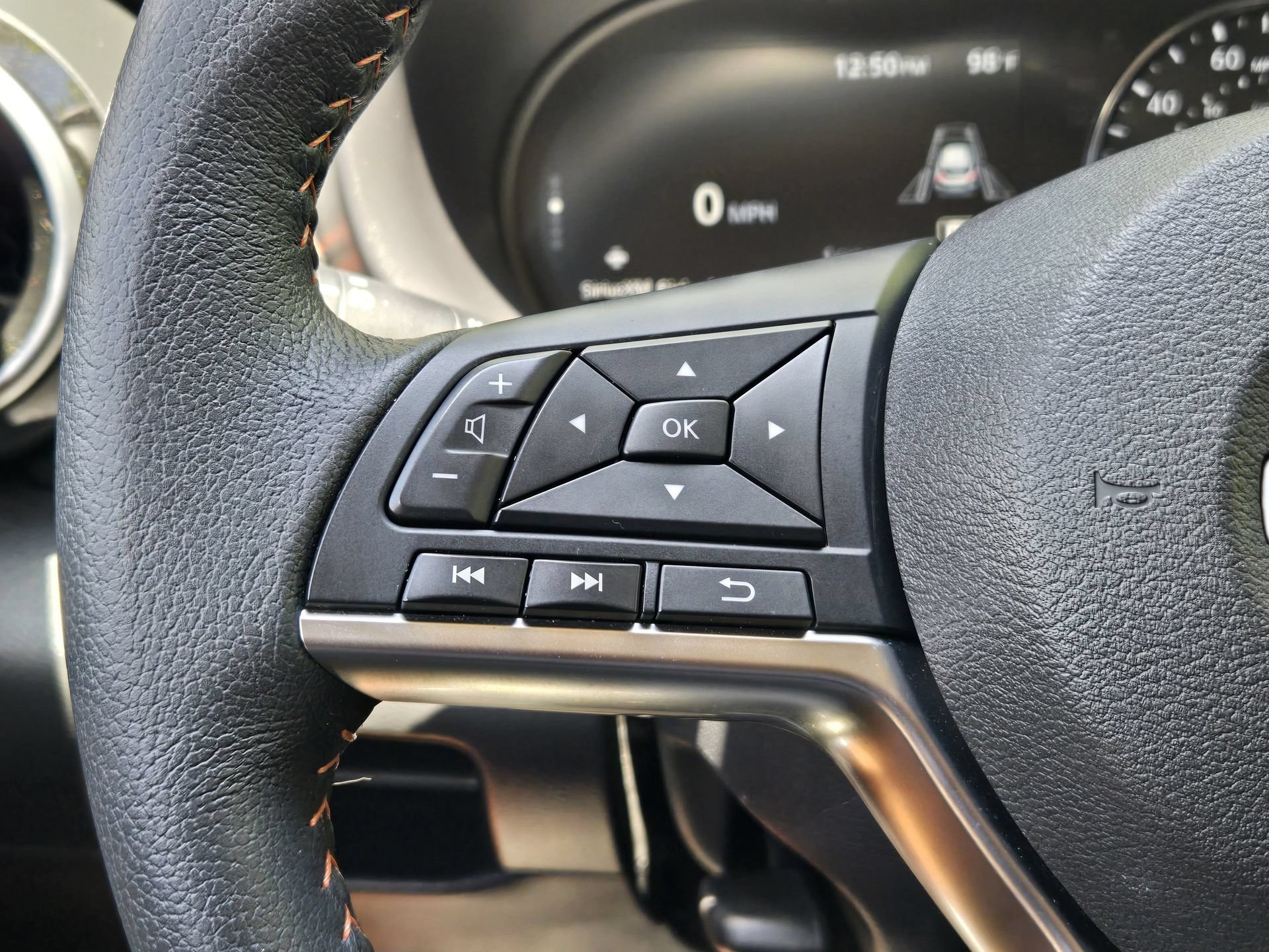 Used 2024 Nissan Kicks SR FWD image 26