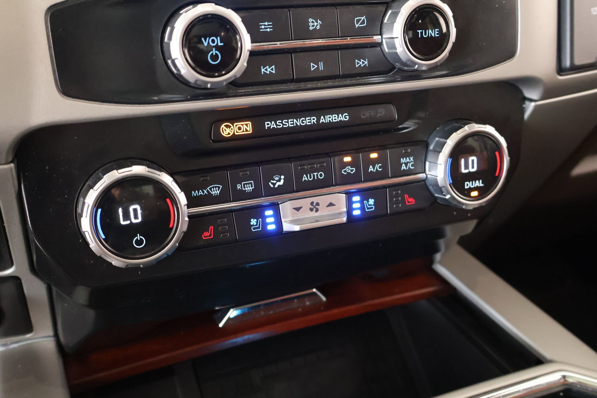 Used 2022 Ford F350 King Ranch w/ King Ranch Ultimate Package image 8