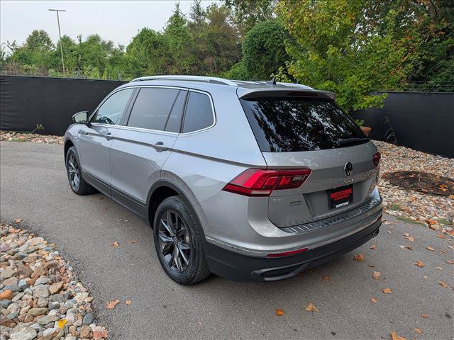 Certified 2022 Volkswagen Tiguan SE AWD/4WD image 3