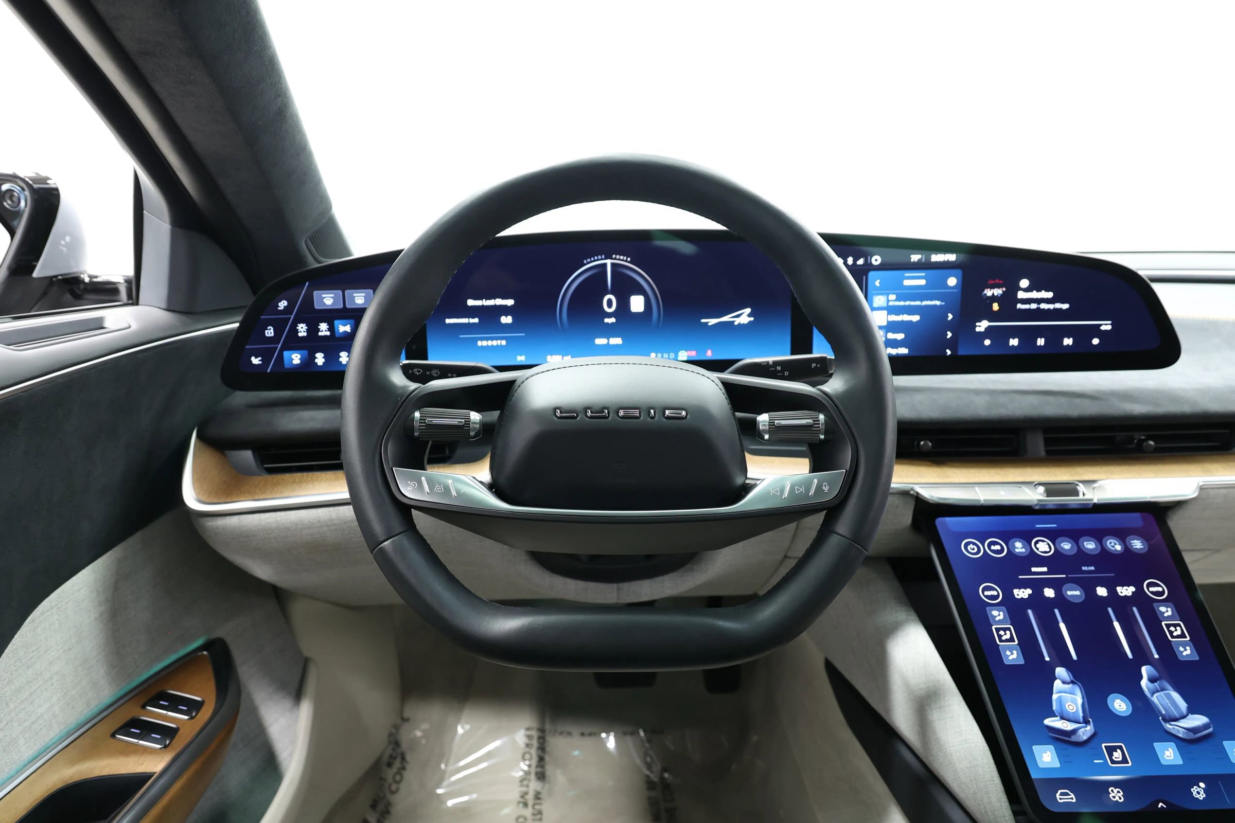 Used 2023 Lucid Air Grand Touring image 22