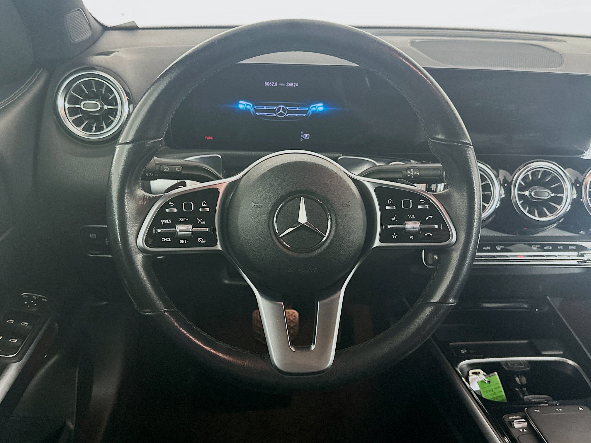 Used 2023 Mercedes-Benz GLB 250 4MATIC image 18