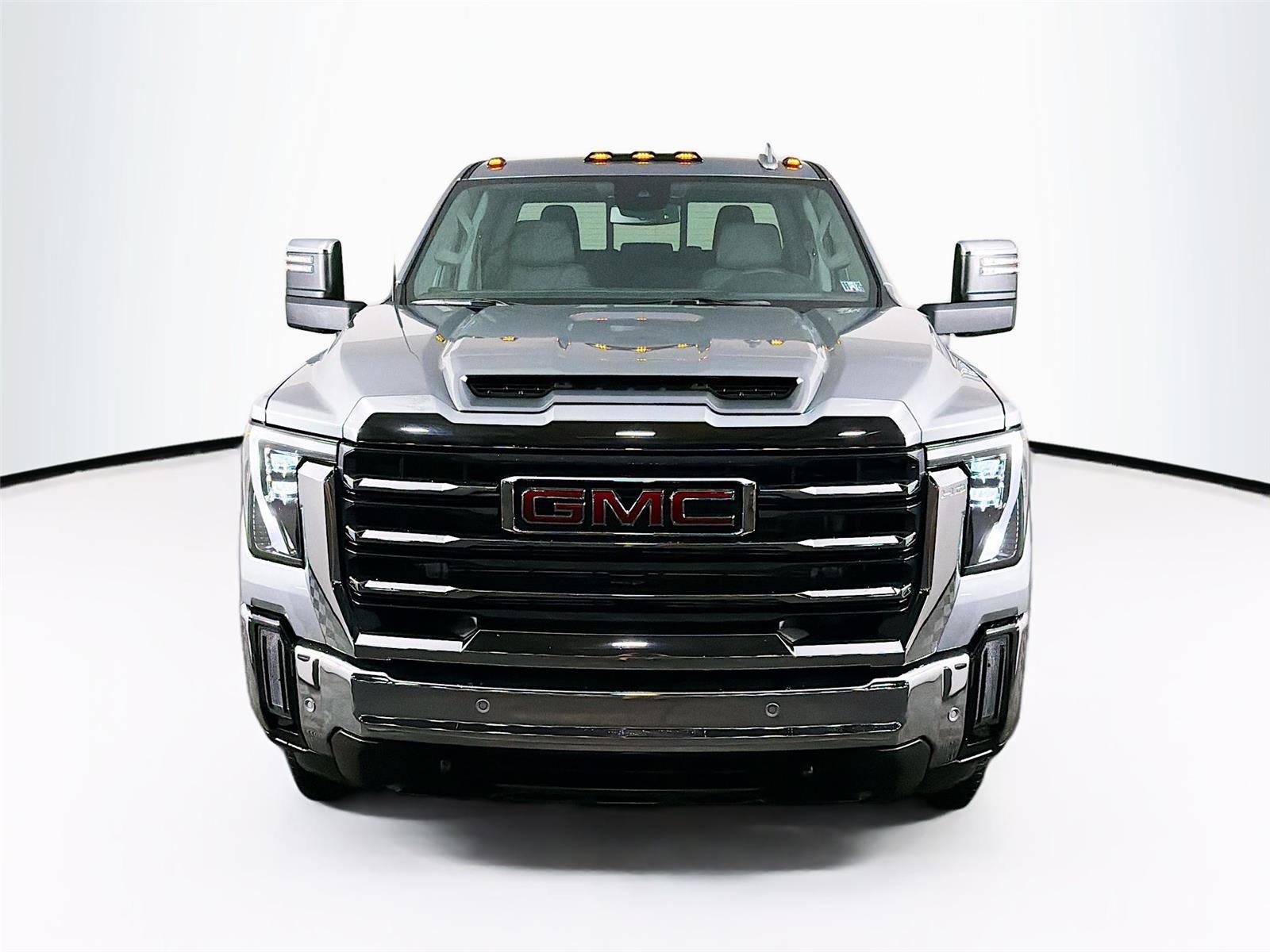 New 2026 GMC Sierra 2500 SLT w/ SLT Premium Package image 2