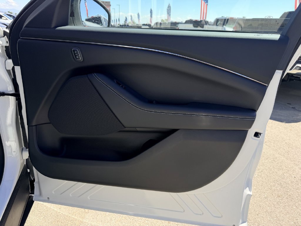 New 2026 Ford Mustang Mach-E Select RWD image 10