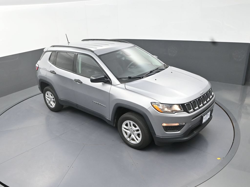 Used 2018 Jeep Compass Sport AWD/4WD image 14
