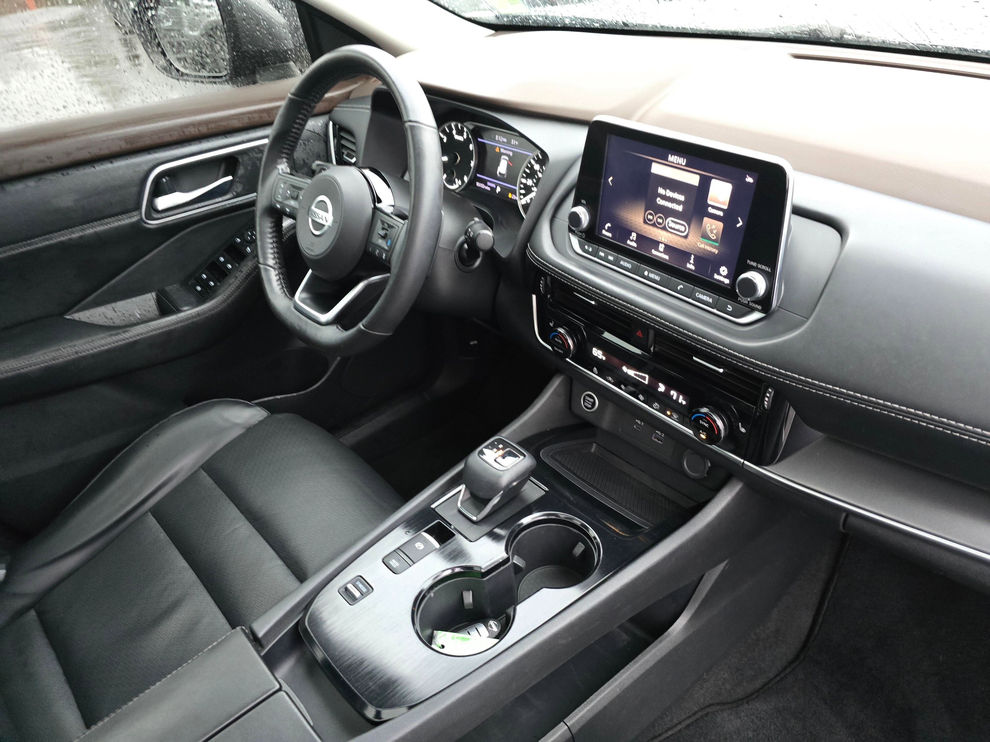 Used 2021 Nissan Rogue SV w/ Premium Package image 32