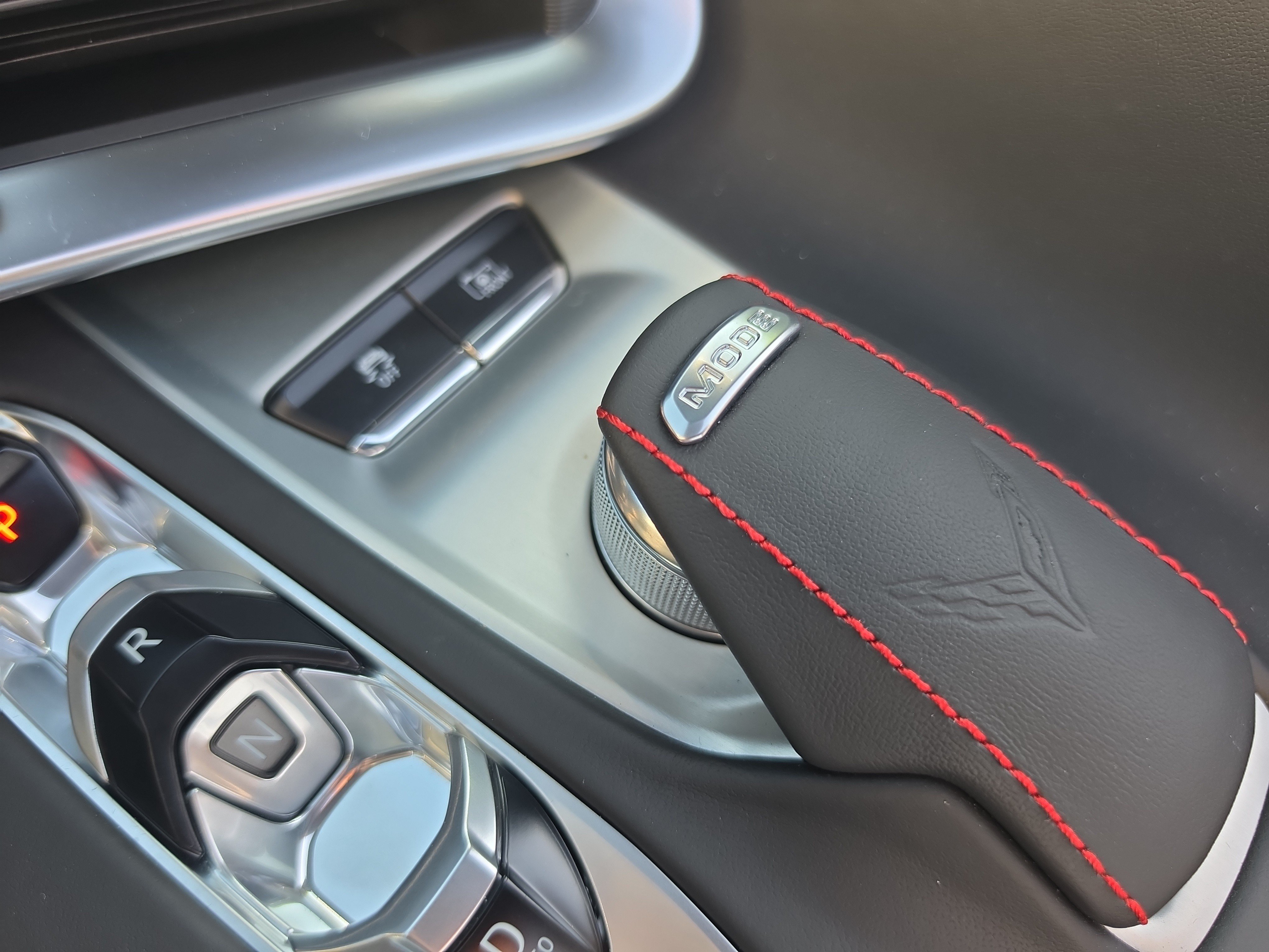 Used 2024 Chevrolet Corvette Stingray Premium Conv RWD image 24