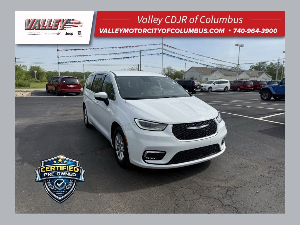 Certified 2023 Chrysler Pacifica Touring-L FWD image 1
