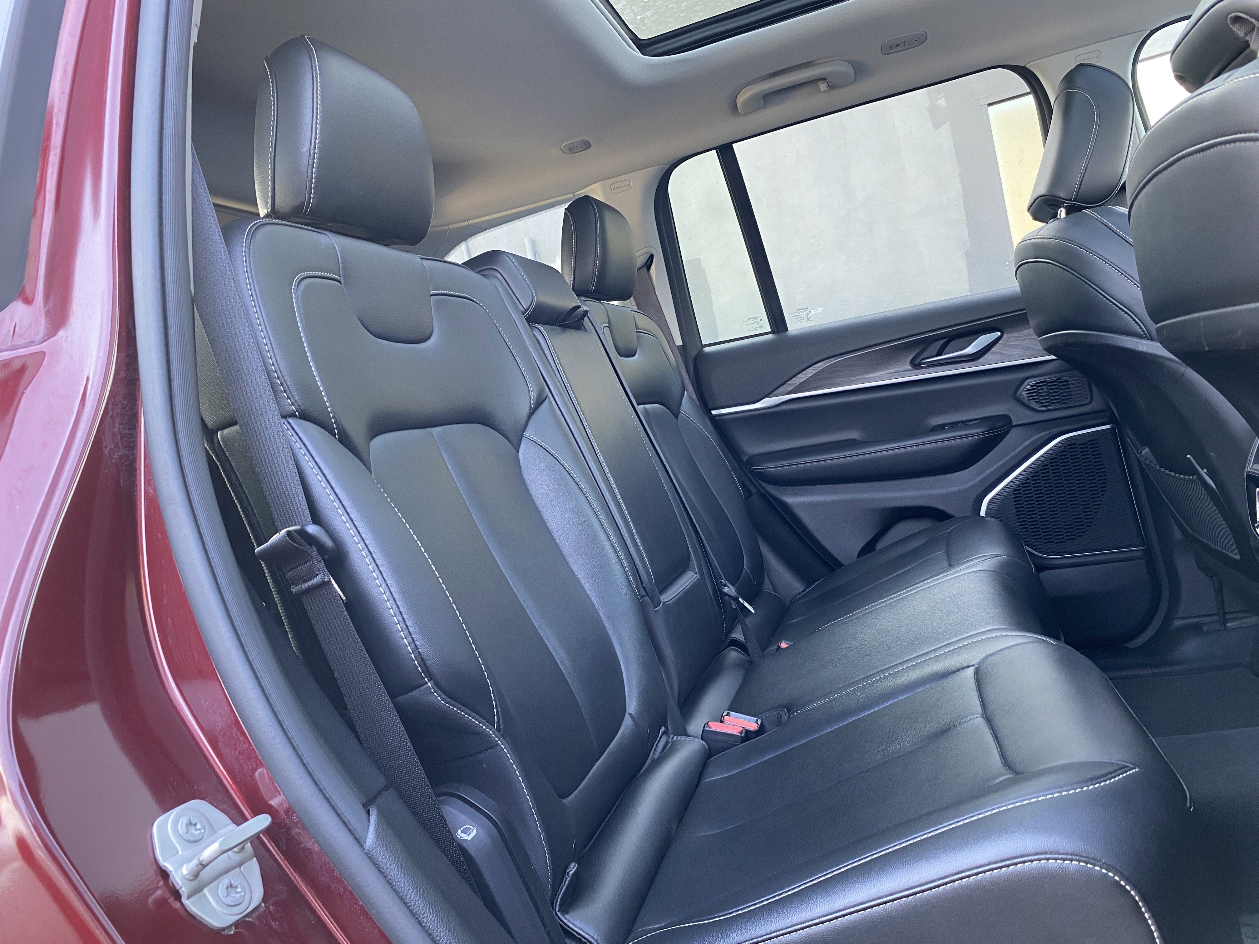 Used 2023 Jeep Grand Cherokee 4WD 4xe image 22