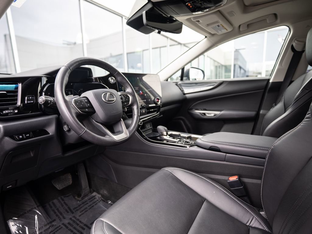Used 2024 Lexus NX 350 350 Premium w/ Vision Package image 4