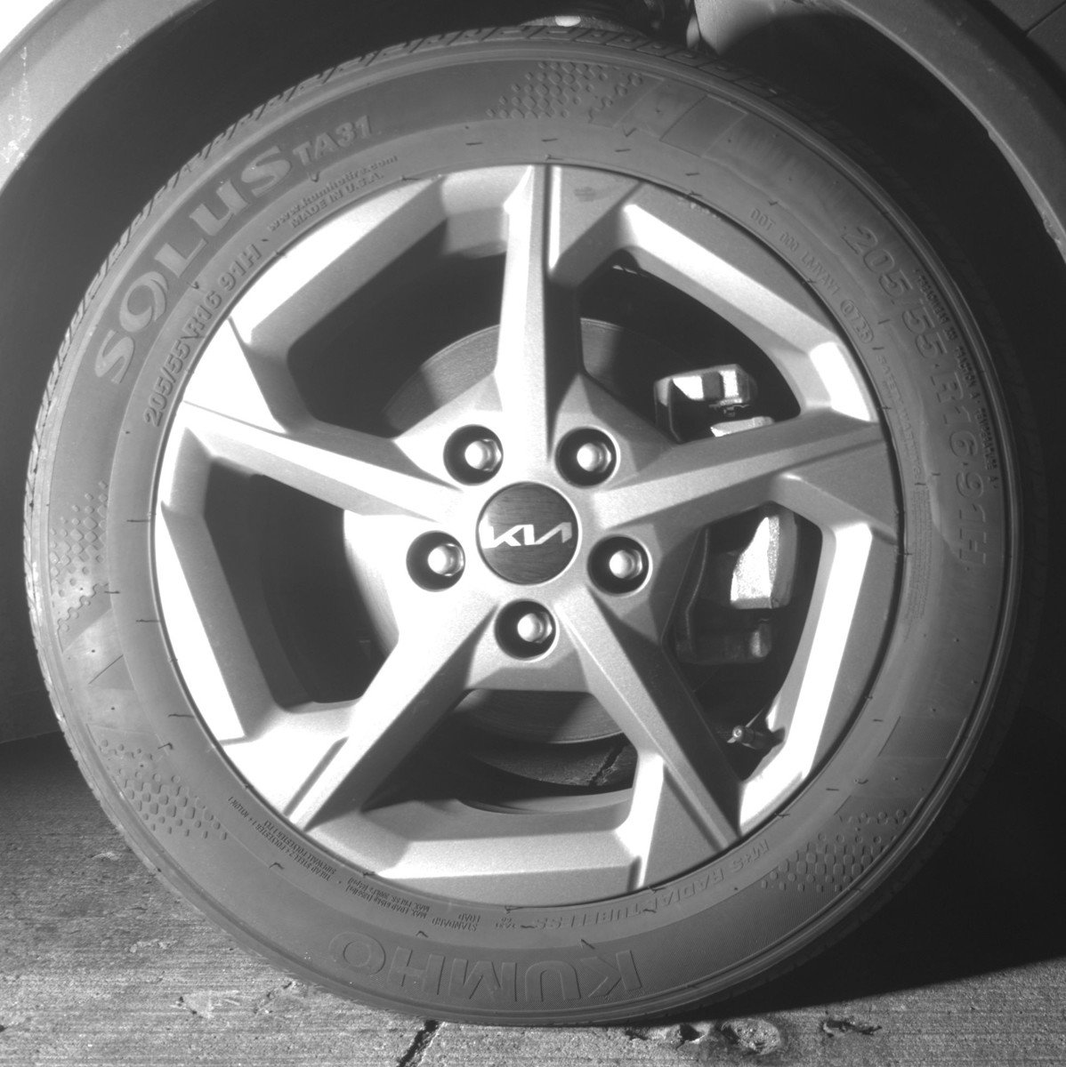 Used 2025 Kia K4 LXS image 13