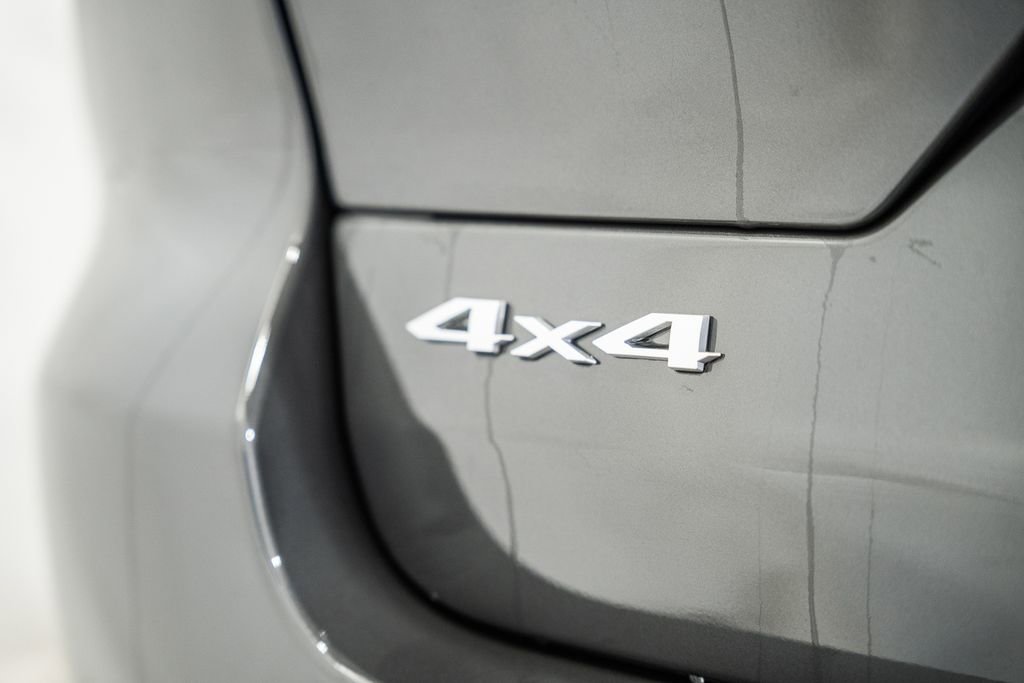 New 2026 Jeep Grand Cherokee Laredo X image 9