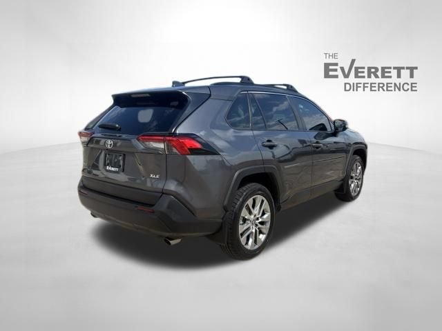 Used 2023 Toyota RAV4 XLE Premium FWD image 7