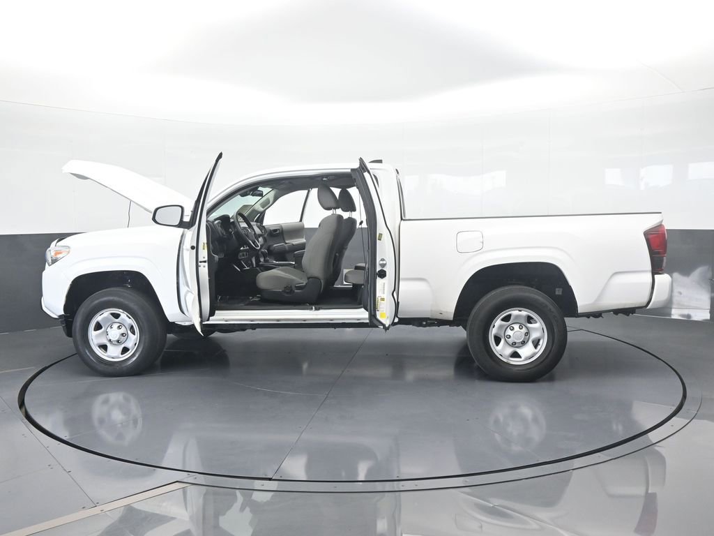 Used 2022 Toyota Tacoma SR image 68