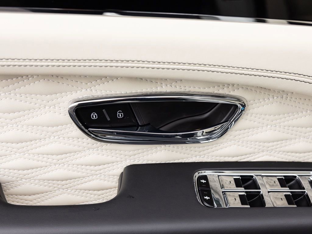 New 2026 Bentley Bentayga Speed AWD/4WD image 25