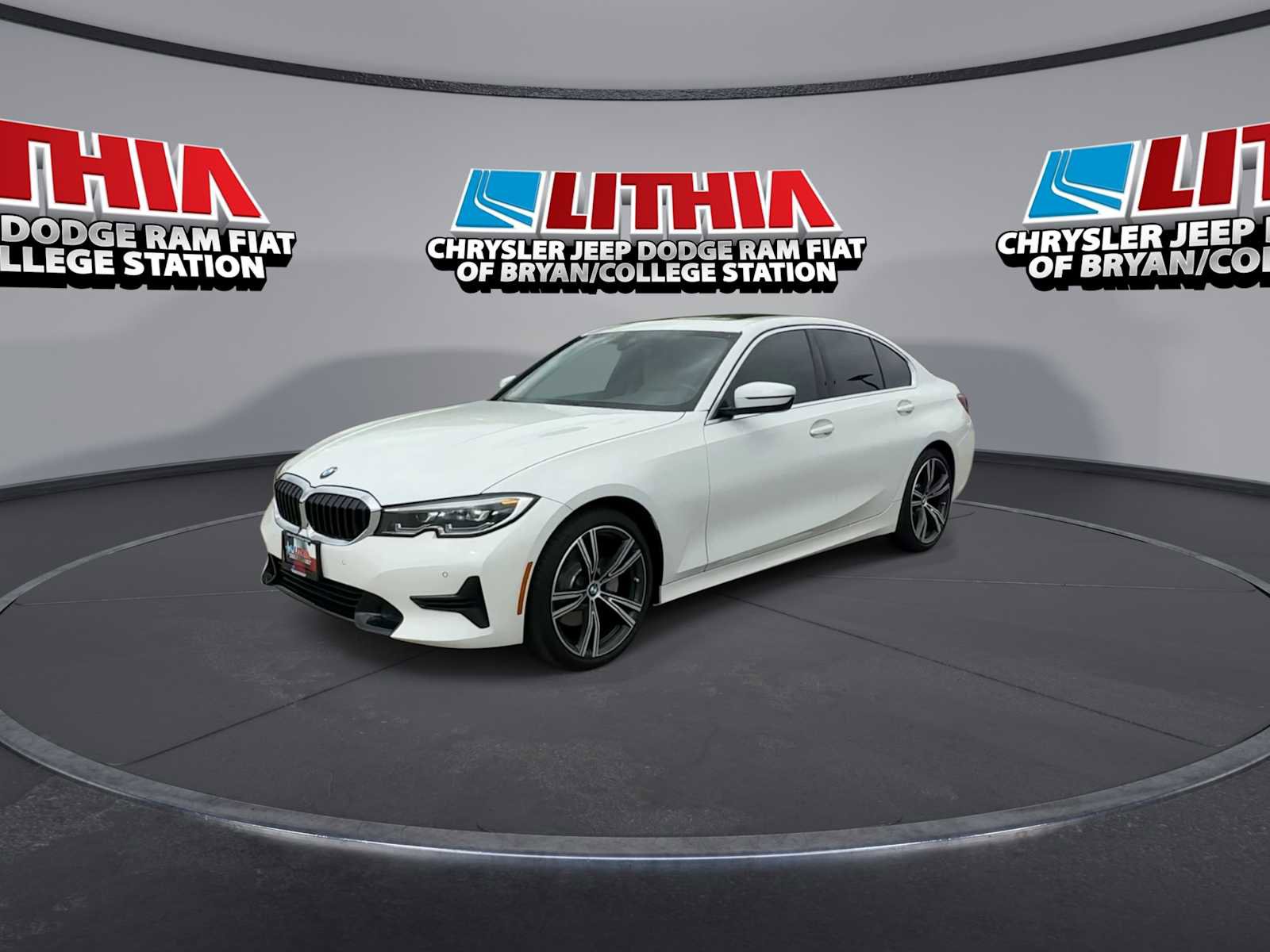Used 2021 BMW 330i Sedan w/ Convenience Package image 4