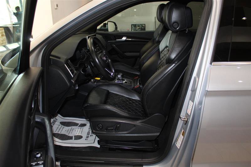Used 2018 Audi SQ5 Premium Plus w/ Navigation Package image 27