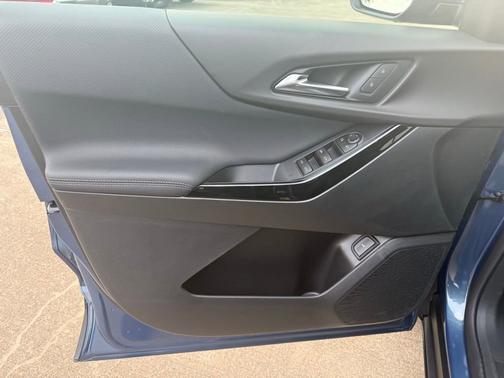 New 2026 Chevrolet Equinox LT w/ Convenience Package II image 19