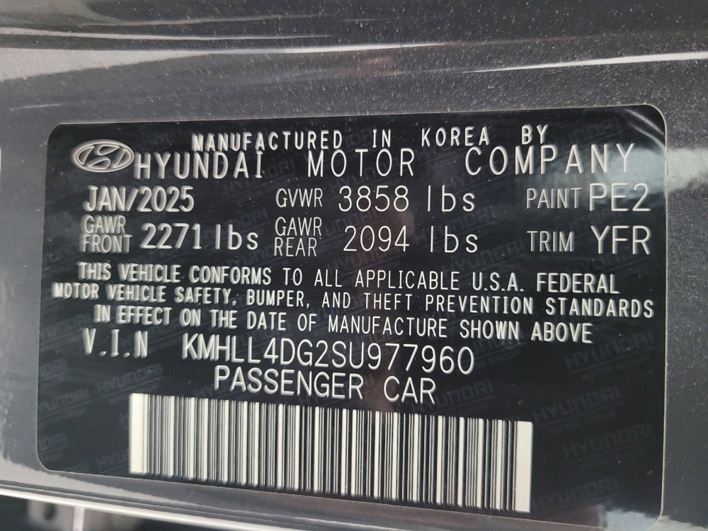 Used 2025 Hyundai Elantra SE FWD image 33
