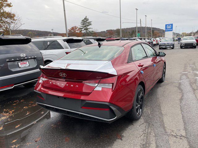 New 2026 Hyundai Elantra Sport w/ Cargo Package image 4