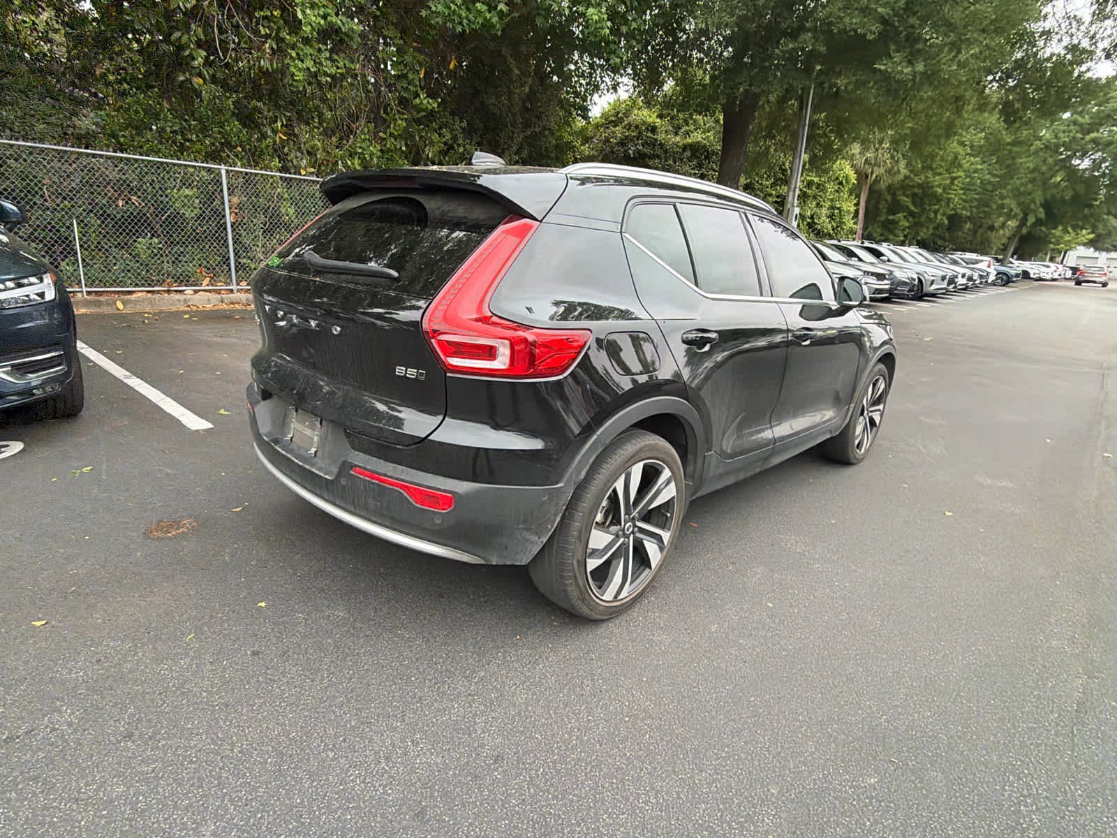Certified 2023 Volvo XC40 B5 Plus w/ Protection Package Premier AWD/4WD image 15