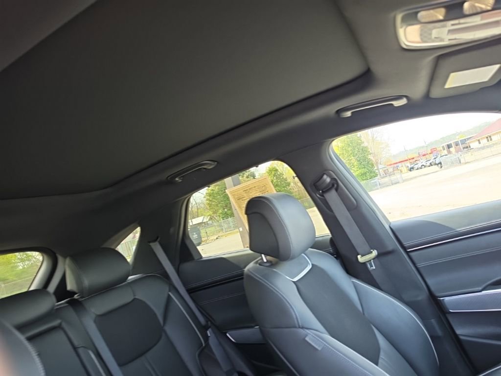 Used 2024 Genesis GV70 2.5T w/ Sport Prestige Package image 36